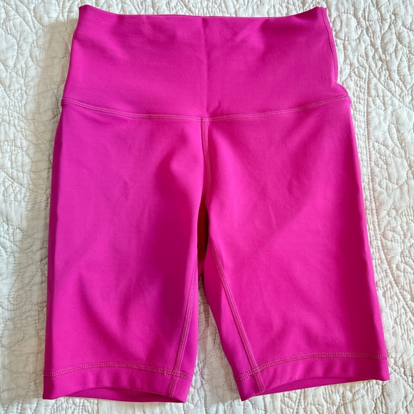 Lululemon Wunder Train 8 inch short - Ripened Raspberry - Picture 3 of 8